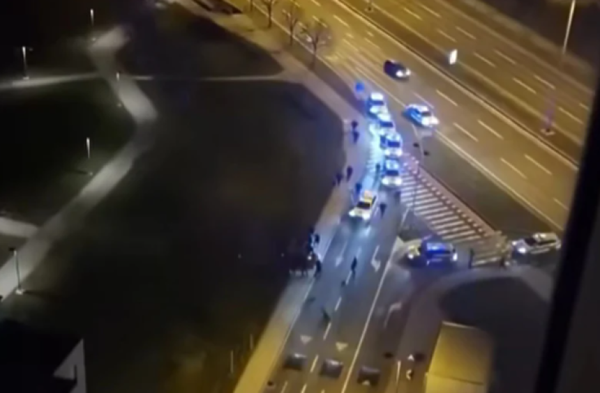 Deset policijskih vozila jurilo za vozačem (VIDEO)