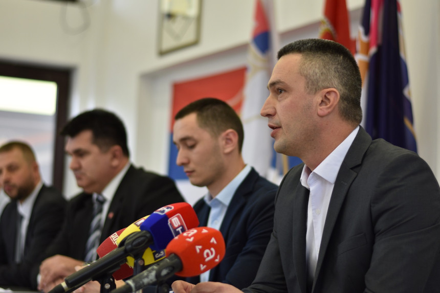 "Dodik Srpsku hoće da potopi u sumpornu kiselinu"
