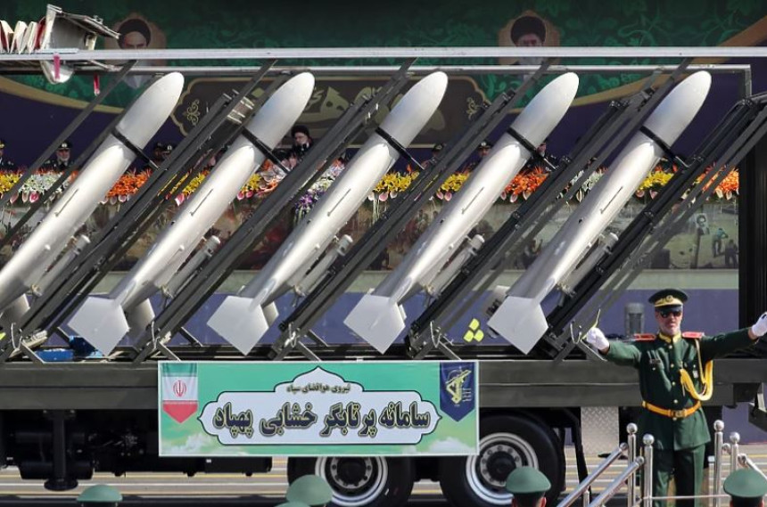 Amerika će uvesti nove sankcije Iranu zbog Rusije