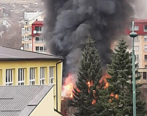 Локализован пожар у насељу Ченгић Вила у Сарајеву