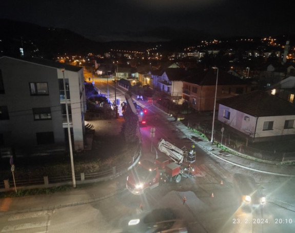 Banjaluka: Vjetar odnio lim sa kuće, izdato upozorenje
