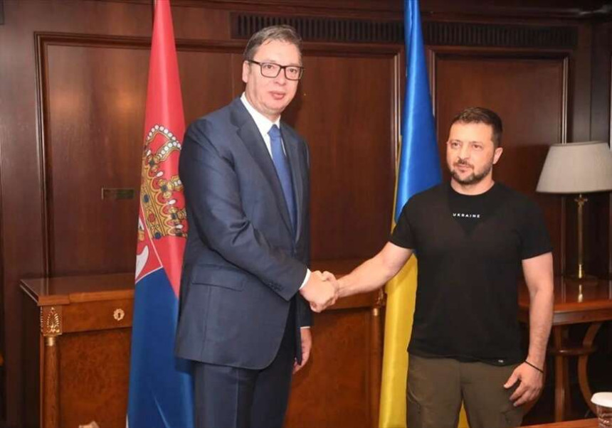 Vučić razgovarao sa Zelenskim u Tirani