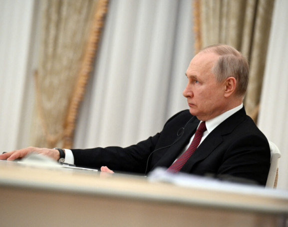 Путин се редовно "допуњава" информацијама