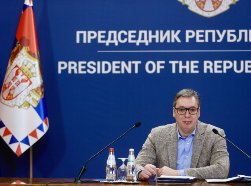 Vučić će sutra objaviti ime mandatara