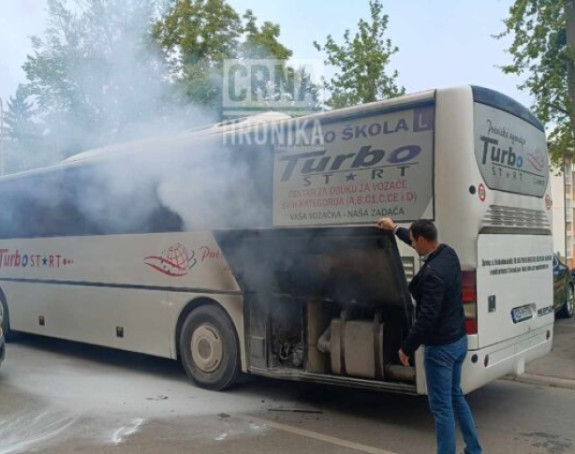 U Tuzli se zapalio autobus, prevozio đake na ekskurziju