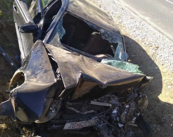 Vozač mercedesa poginuo u teškoj nesreći kod Gradiške