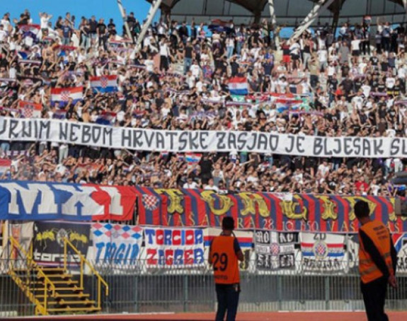 Navijači Hajduka zapjevali: Kiša pada, Srbija propada