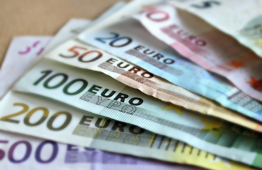 Minimalna plata u Hrvatskoj 670, a u Sloveniji 1.254 evra