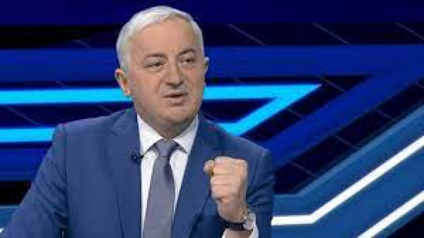 Власт се погубила, Изборни закон Српске нико не помиње