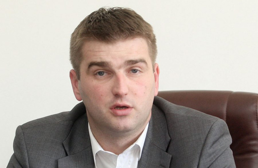 Погинуо посланик Срђан Тодоровић, супруга и кћерка
