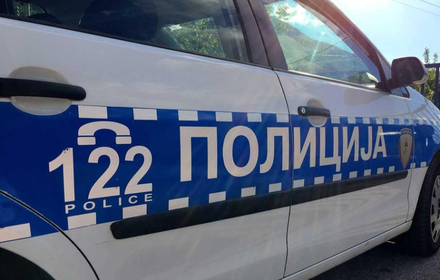 Жена оптужена за пријетње убиством и ударања полицајке