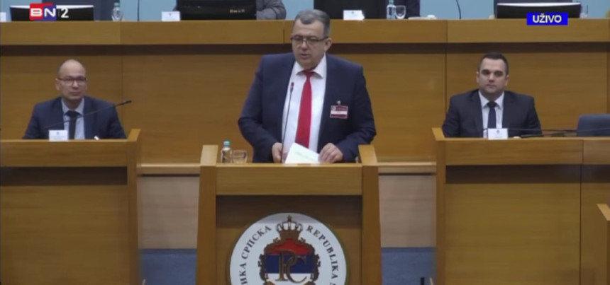 Režimu se ne žuri: Ne biraju novog glavnog revizora, a sadašnjem istekao mandat?!