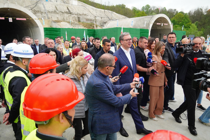 Vučić o narednim susretima sa svjetskim liderima