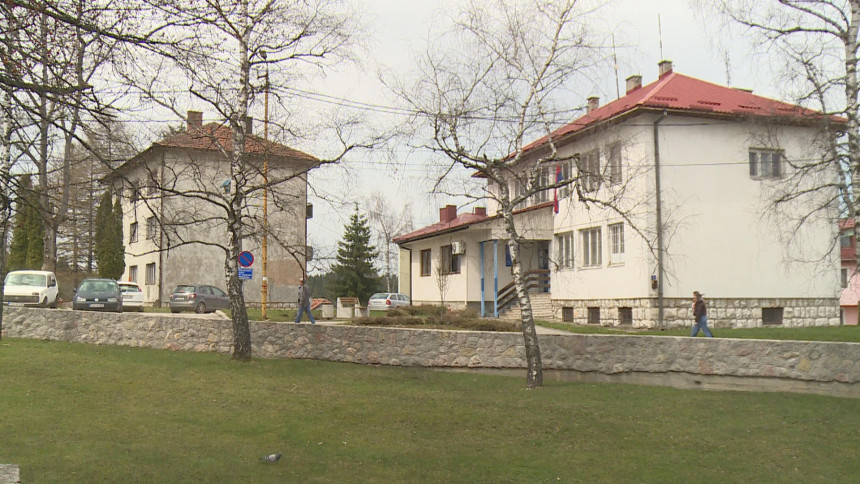 Život u maloj sredini: Kako se živi u opštini Han Pijesak?