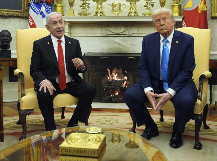Трамп одржао кључни састанак, па назвао Нетањахуа