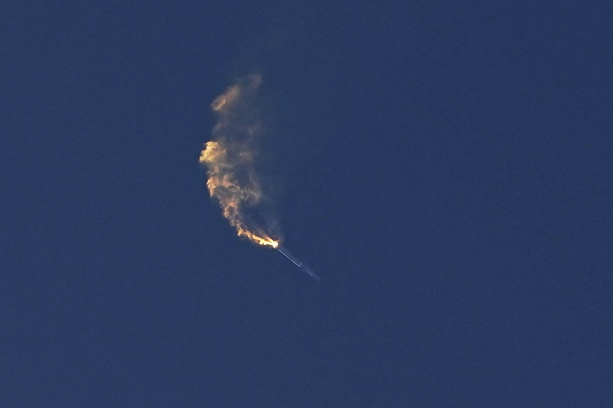 Snimak stravične eksplozije Maskove rakete (VIDEO)