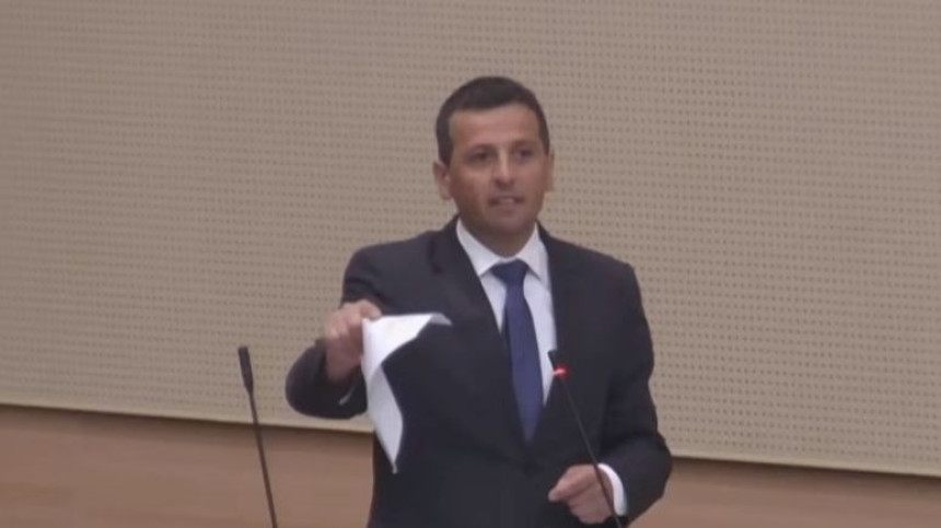 „Немам шансе, јер мафија није уложила у мене ни марке“
