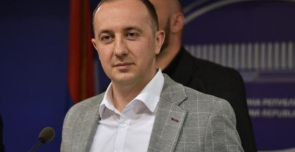 Lekcije o patriotizmu dijeli Košarac a pisao Ustav Republike BiH