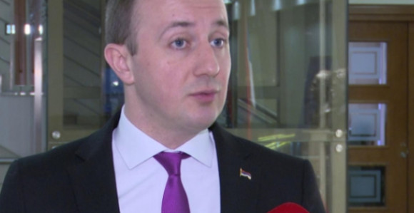 Vlada krije odgovor o uplati 30 mil. evra fizičkom licu?