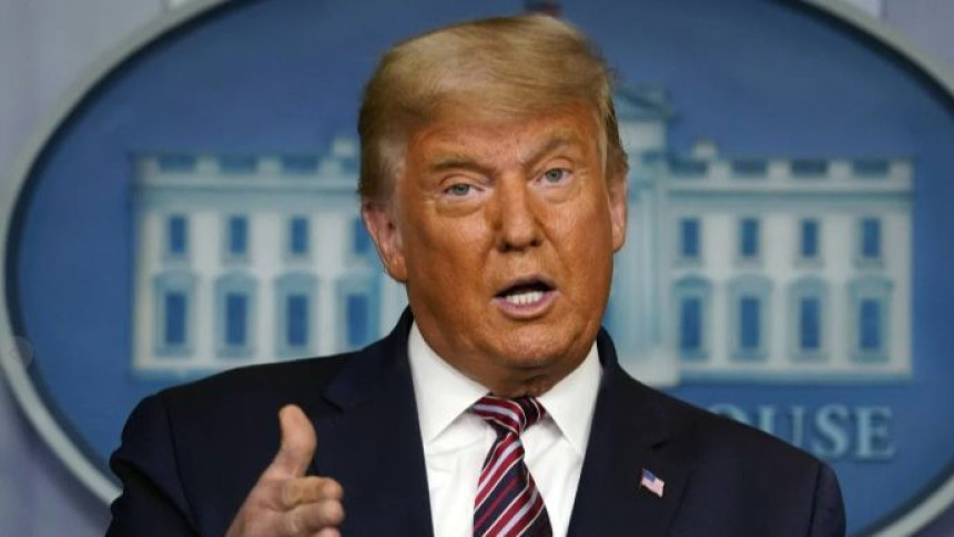 Трамп не планира да продужи рок на увођење царина