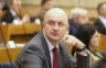 Мазалице, ко те назвао да експресно одустанеш од закона?