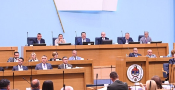Nastavljena sjednica NSRS o Dodikovoj deklaraciji (UŽIVO)