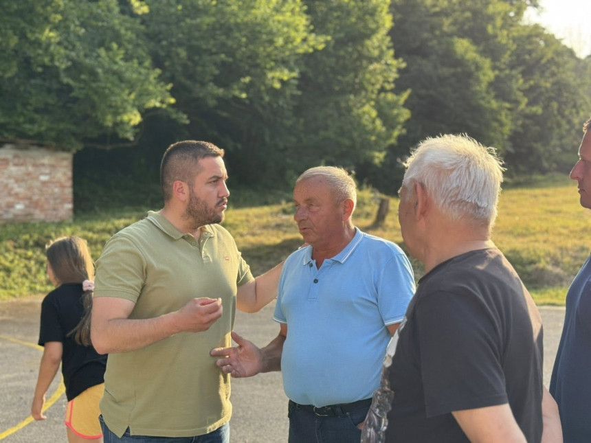 Бројни пројекти на чекању због појединаца из већине