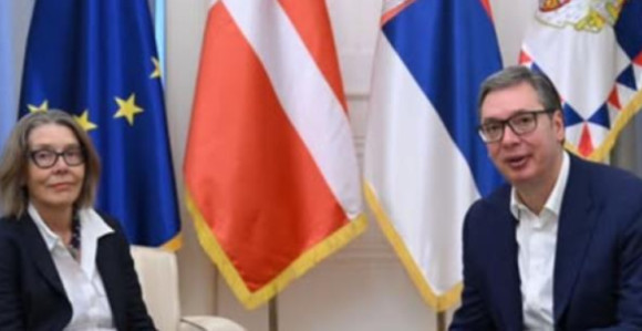 Vučić i ambasadorka Danske o regionu i situaciji u Srbiji
