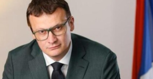 Braćo Srbi nadam se da neće biti kasno da se probudite