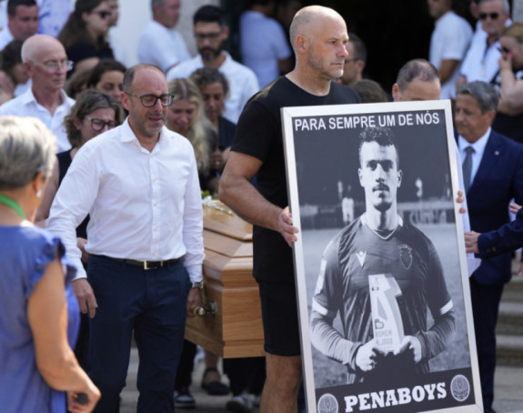 Porodica i saigrači se oprostili od Dioga Žote i Andrea