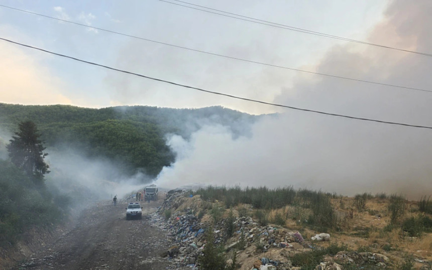Једна особа страдала, 24 повријеђене у пожарима у Србији