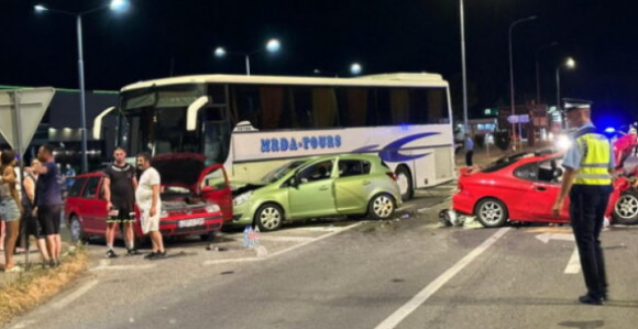 Prijedor: Težak sudar u Kozarcu, ima povrijeđenih