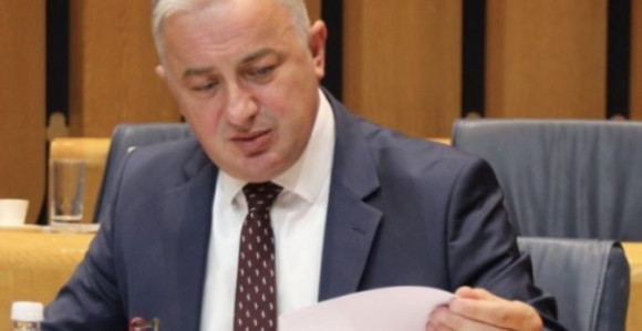 Mora se stati u kraj korupciji i pogubnoj privatizaciji !