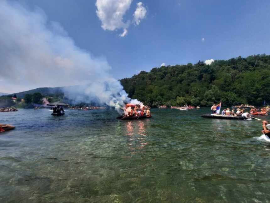 Велика трагедија на Дринској регати, утопио се младић