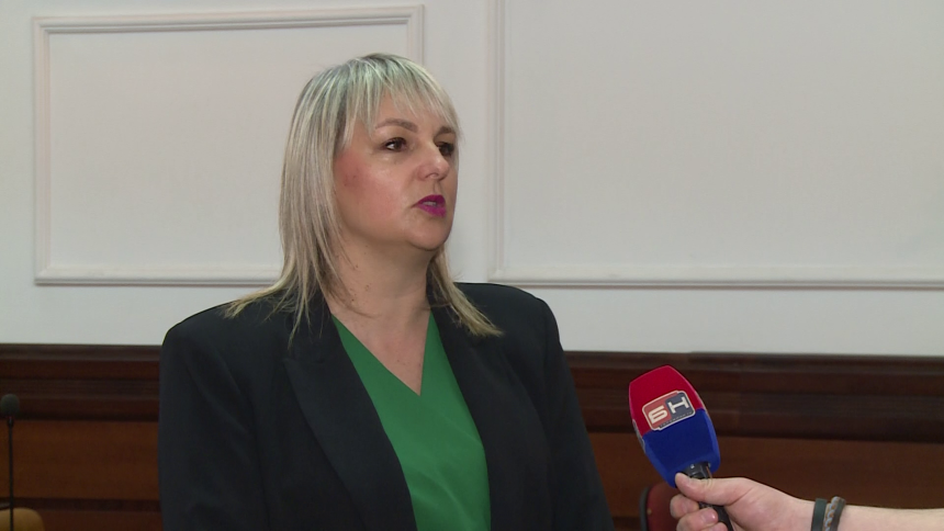 Dok prodaju institucije Srpske, ne rade ništa da sačuvaju narod