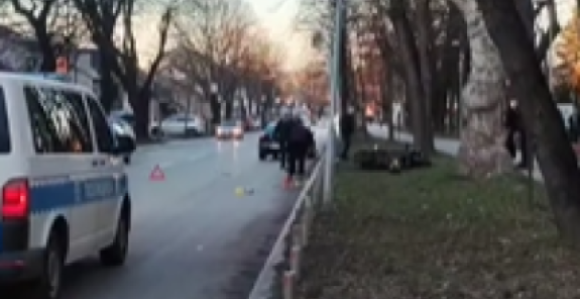 Sudar motocikla i auta u Banjaluci - dvoje povrijeđeno