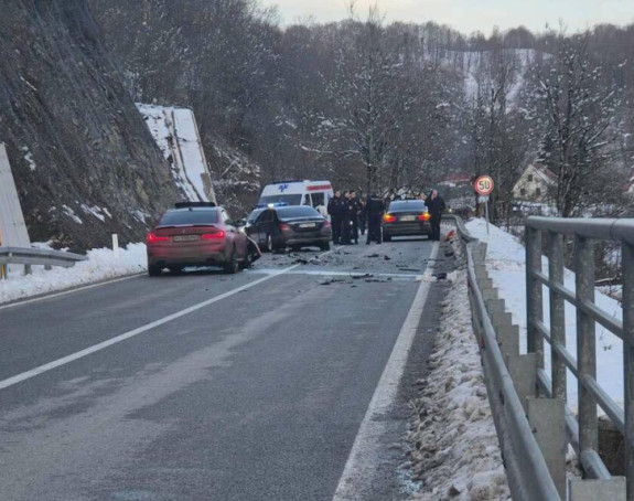 Povrijeđena tri policajca iz pratnje premijera Spajića