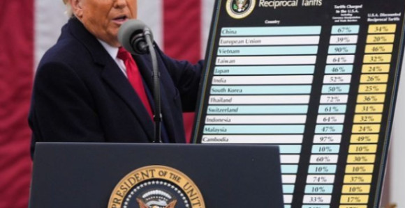 Врховни суд САД поништио Трампове глобалне царине