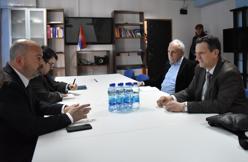 Авантуристичка политика угрозила Српску и економију