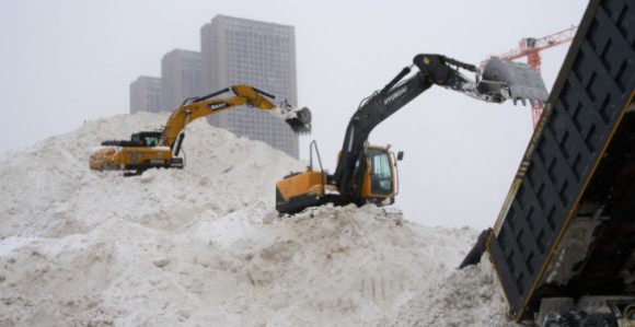 Snježni nanosi duplo veći od normalne visine, oboren rekord