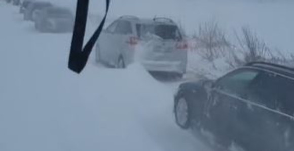 Snježna oluja u Rumuniji - nastao haos na putevima