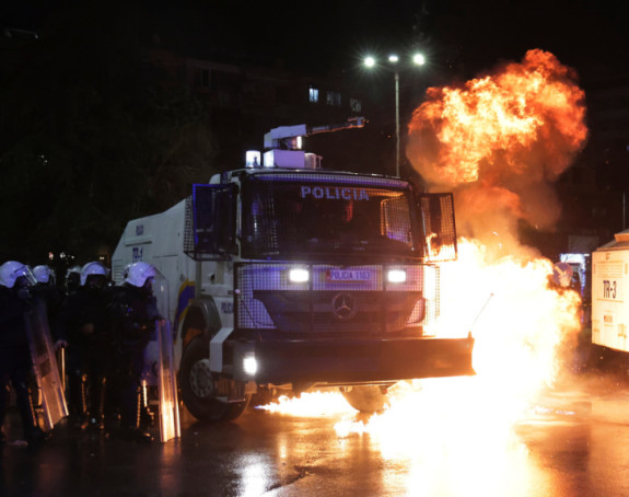 52 osobe privedene su nakon protesta opozicije u Tirani