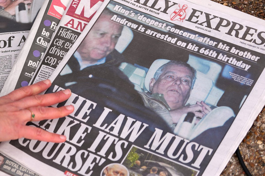 Драма у краљевској породици се наставља: Ендру урлао