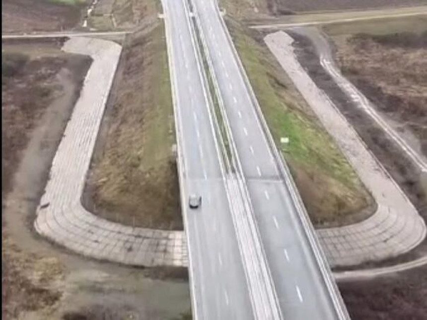 Mediji šokirani nasipom sa ustaškim znakom u Srpskoj