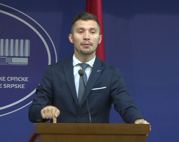 Kresojević upitao: Zašto nadležni ne odgovaraju narodu?