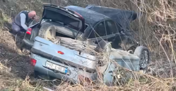 Удес на путу Брчко - Бијељина: Двије особе повријеђене