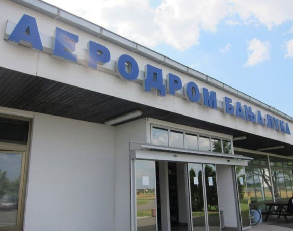 Taksista platio 50 KM za 59 minuta na Aerodromu Banjaluka