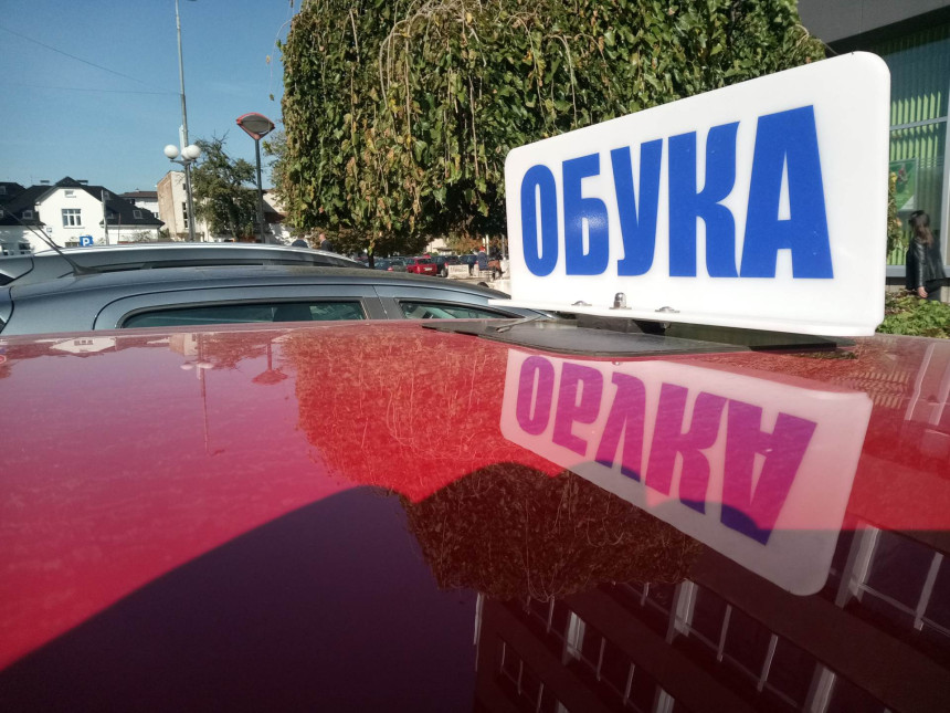 Ауто-школе дижу цијене - Скупља обука за возаче