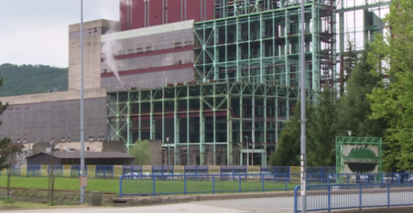 За Сердарова новца има, а за плате радницима нема