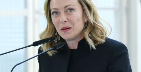 Италија позвала своје грађане да напусте Иран